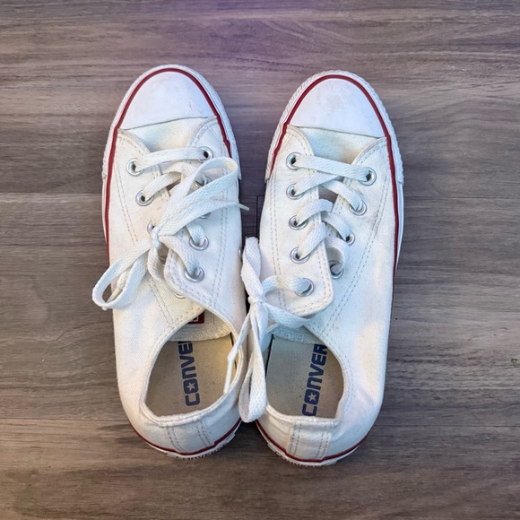 Converse All Star Classic White Sneakers Women's Size 6 - Picture 1 of 4